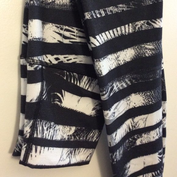 Lululemon wunder under high rise leggings - Picture 4 of 4